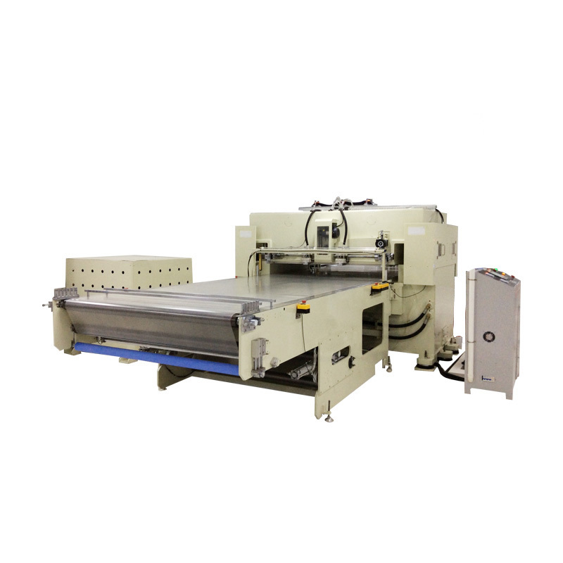 全自動大型(xing)RTC偏光片模切機